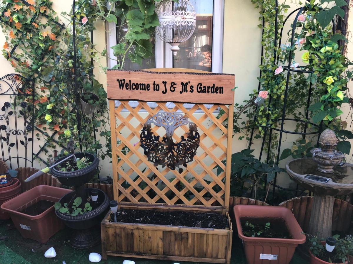 Cheerful 4 Bedroom House With Garden Free Parking London Eksteriør billede