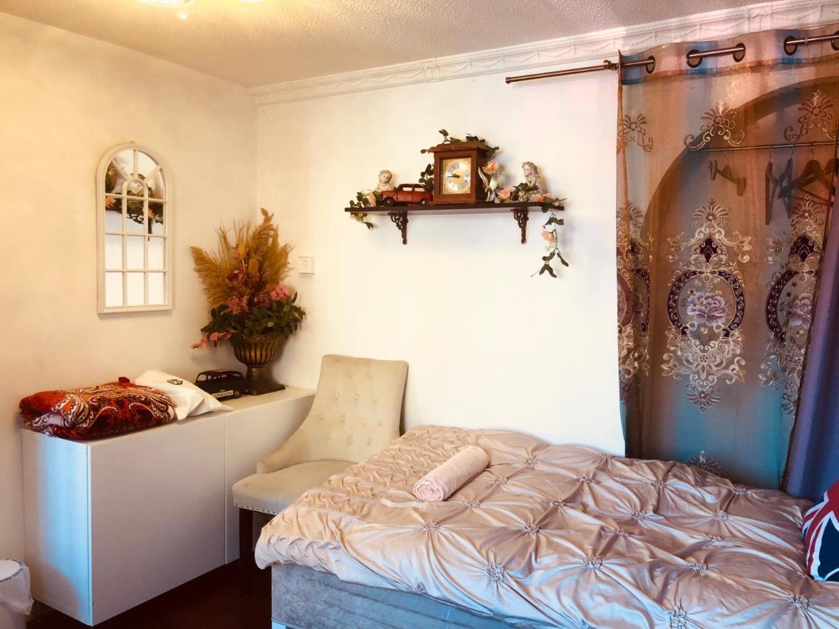 Cheerful 4 Bedroom House With Garden Free Parking London Eksteriør billede
